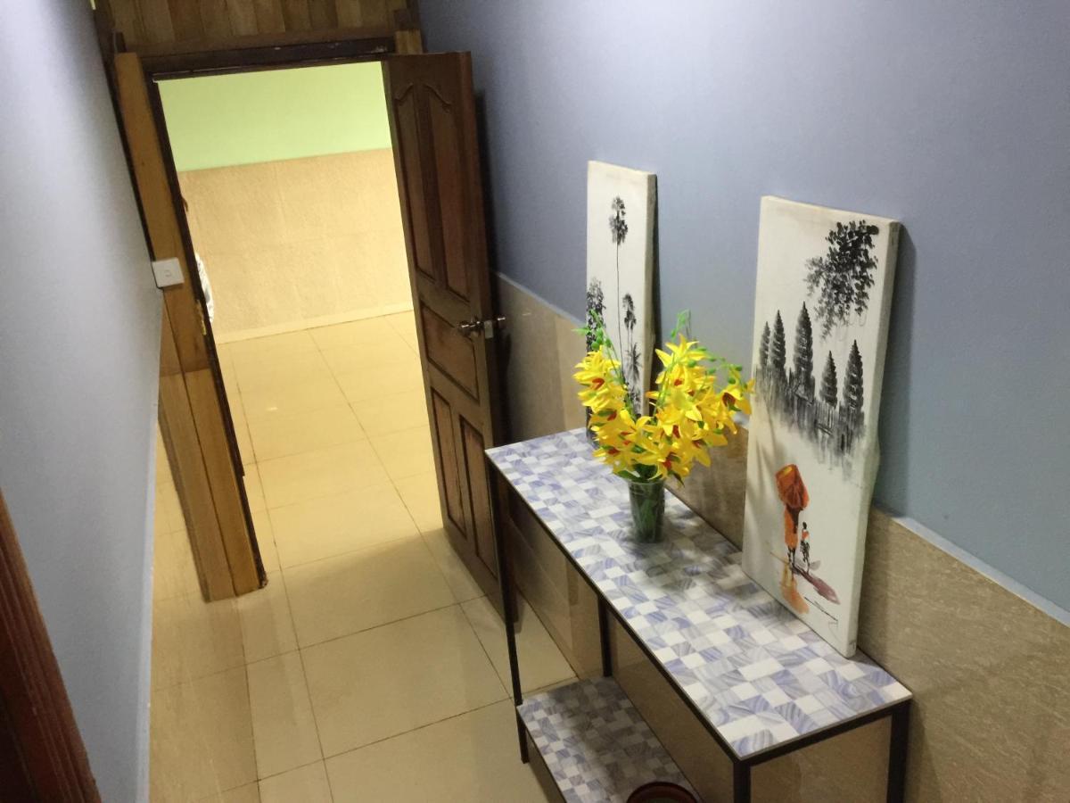 Route 76 Guest House Сенмонором Экстерьер фото