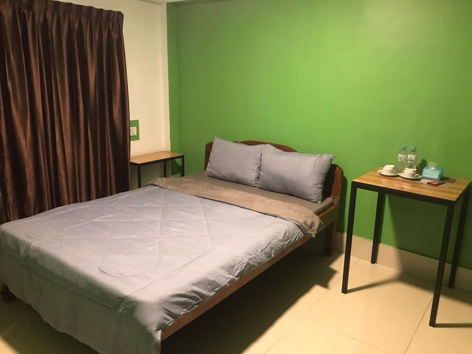 Route 76 Guest House Сенмонором Экстерьер фото